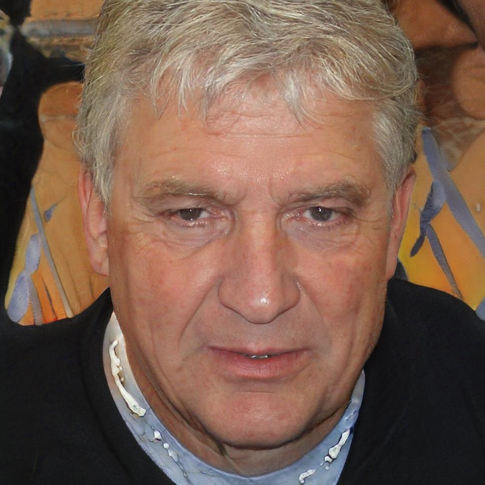 Андрей Ларионов